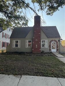 105 N 27th St