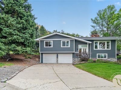 3215 Laredo Pl