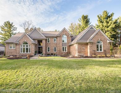 5350 Hidden Pines Dr