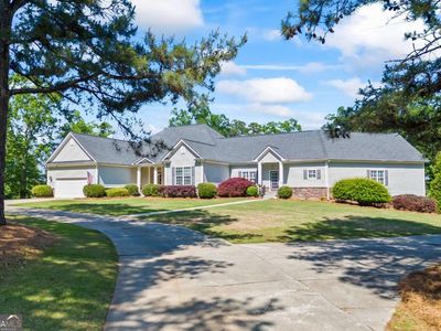 160 Evans Dr