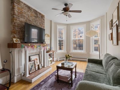 592 Columbus Ave APT 3