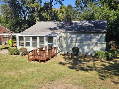 7122 Austin St