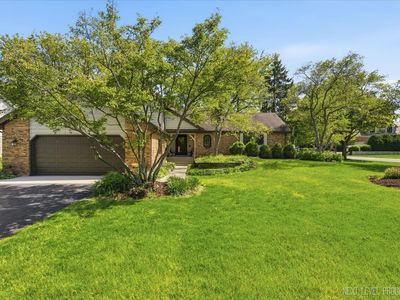 Property at 1628 Country Squire Dr, Geneva, IL