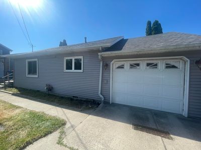7707 Lake Shore Dr