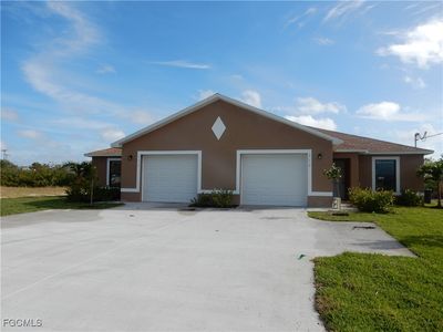 111/113 Cultural Park Blvd S