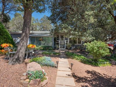 910 W Colt Dr