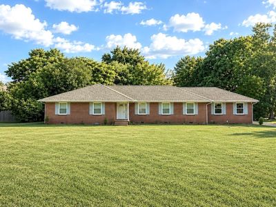 911 Sherwood Dr