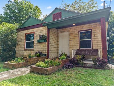 111 Greenway St