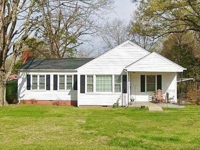 Property at 406 Sunset Dr, Stanley, NC