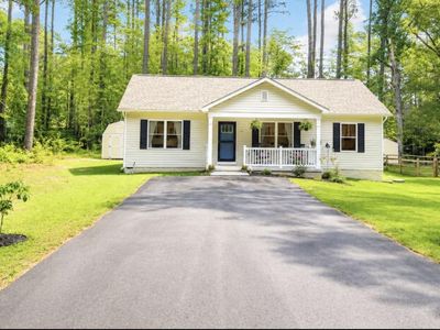 Property at 328 Weatherall Dr, Montross, VA
