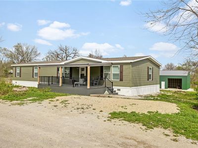 211 N Main St