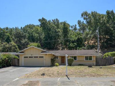 2615 Center Road