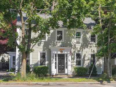 54 Ashland St