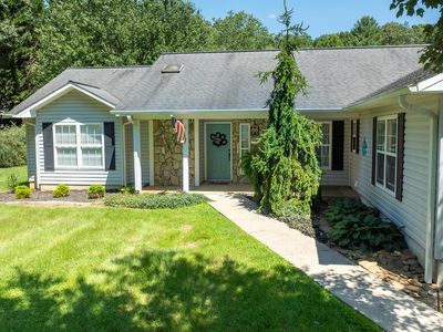 403 W Coventry Dr