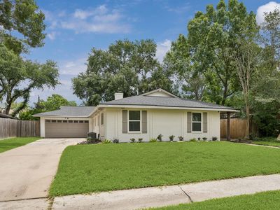 1919 Ashford Hollow Ln