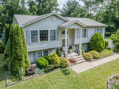 300 Mountain Lodge Road