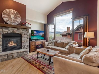 1385 Bear Trail
