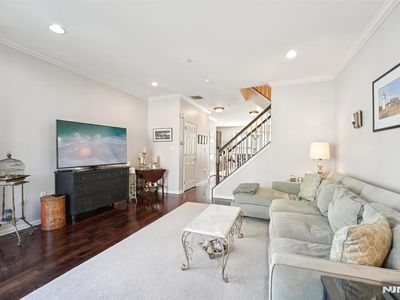 428 Newburgh Ct