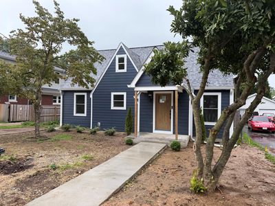 224 Bassett Ave