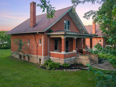 15960 Old Highway 111 SE
