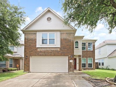 1202 Fairlane Sq