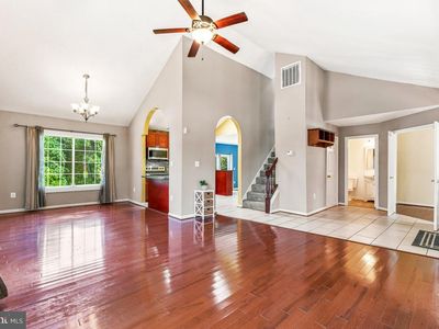 425 Rosier Rd