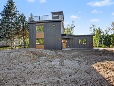 8135 Island Ct