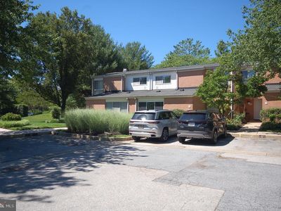 6 Lamplighter Ct #6