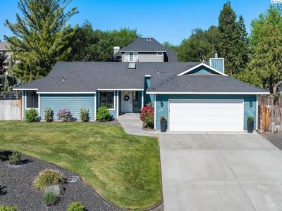 1325 Adair Dr