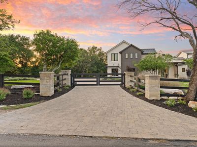 1011 The Trails Parkway