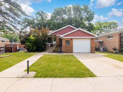 8841 Tulley Ave