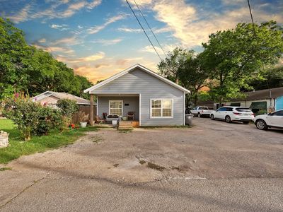 230 W Jerden Ln