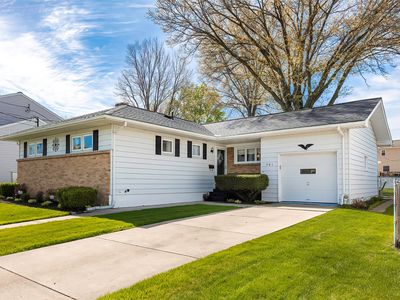 701 Pin Oak Dr