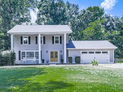 751 Willow Ridge Dr NE