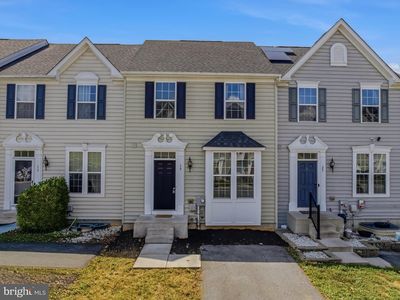 Property at 19 Ontario Dr, Falling Waters, WV