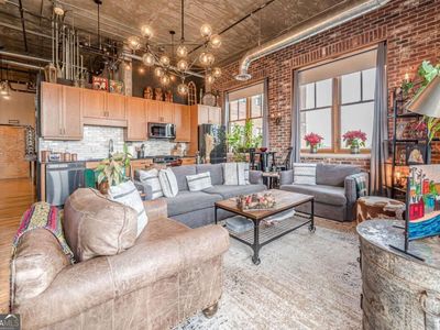 3235 Roswell Rd NE Unit 819