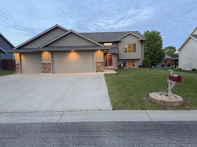228 Creekside Dr