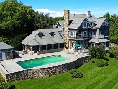 25 Wildfield Farm Rd