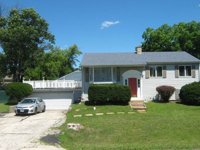 1007 Prairie Lawn Rd