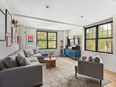 200 E 16th St APT 3AB