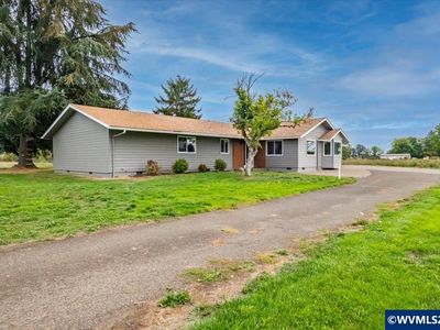 39129 Groshong Rd NE