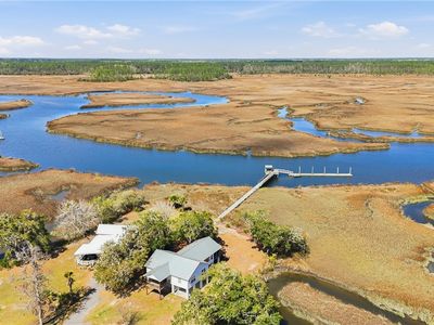 1116 Pleasure Point Ln NE