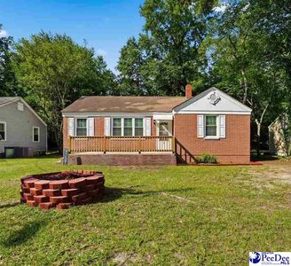 8 Andrena Dr
