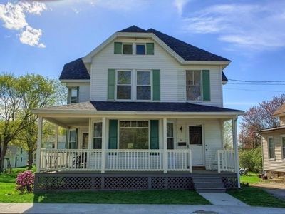34 Emerald St
