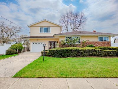 12 8th Avenue