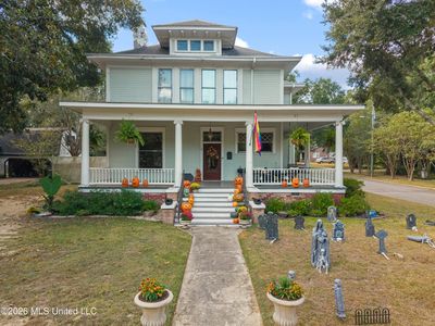 501 Bay St