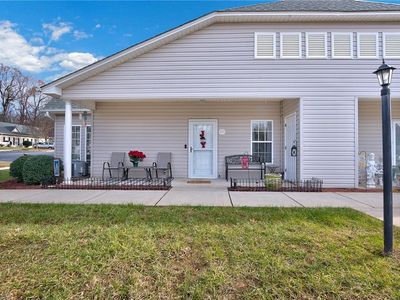 Property at 100 E Brick Walk Ct, Mocksville, NC