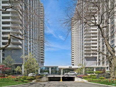 4250 N Marine Dr APT 705