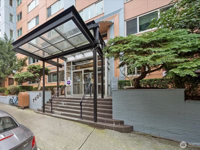 1400 Hubbell Place #512