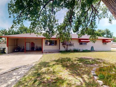 Property at 302 N Elm St, Mooreland, OK